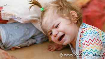 Beim Essen festgebunden & misshandelt: Vorwürfe gegen Kita - Echte Mamas