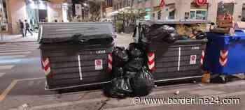 Bari, la "discarica" dei bustoni neri in corso Vittorio Emanuele: "Un'ordinanza per renderli illegali così si vede il contenuto" - Borderline24.com