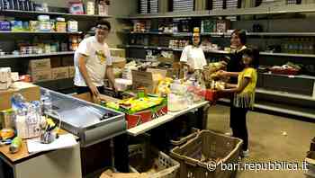 Bari, allarme povertà: Incontra aumenta del 50 per cento la disponibilità del market solidale. "Troppe famigl… - La Repubblica