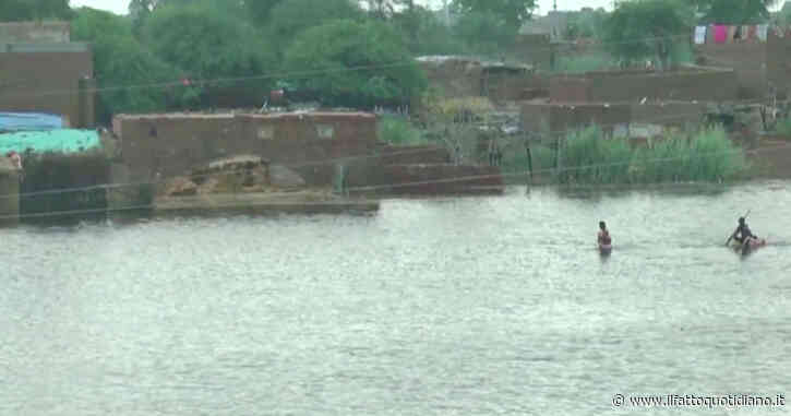 Alluvioni in Pakistan, la città di Sukkur sommersa dopo le inondazioni – Video