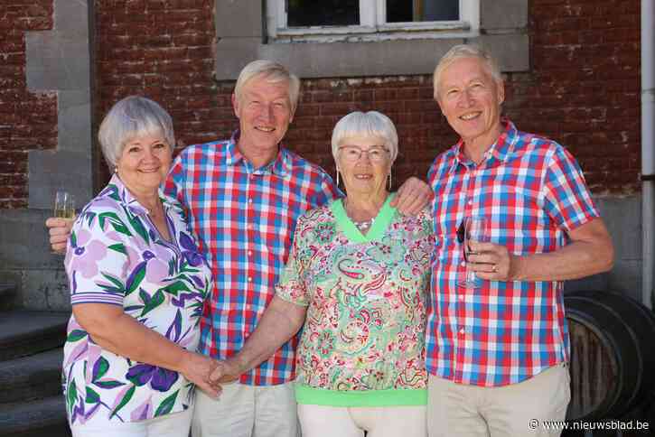 Kasteel van Leut houdt babyborrel voor alle kasteelbaby’s: “Met enorme weeën de trappen van het kasteel op”