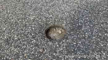 Runde Löcher in der Straße: Welche Bedeutung haben sie?