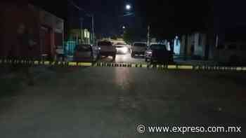 Lo encontraron muerto dentro de un auto en la colonia Real del Cardo - EXPRESO