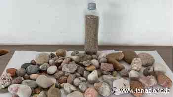 Turisti incorreggibili, sabbia rubata in Gallura nascosta nel flacone di crema solare - LA NAZIONE