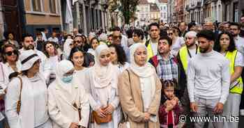 Racistische moord van 20 jaar geleden herdacht in Schaarbeek - Het Laatste Nieuws