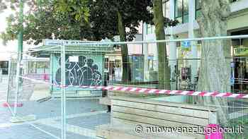 A Mestre via edicola, muretto e pure la panchina: cantieri in via Poerio contro il degrado - La Nuova Venezia