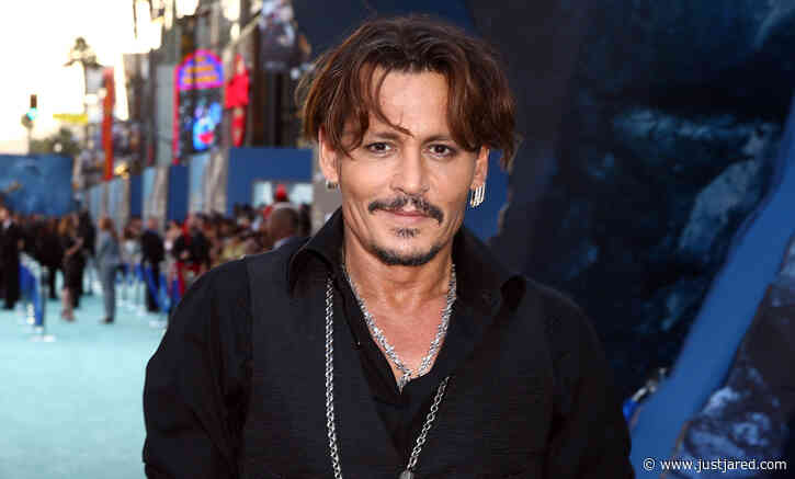 Johnny Depp's VMAs Appearance Was Not What We Expected It To Be (Video)