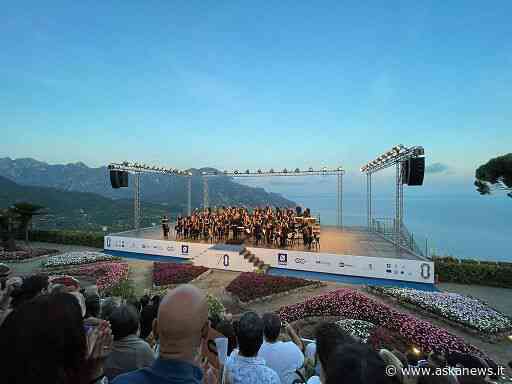 Il successo rincorre Pablo Heras-Casado anche sul palco di Ravello - Agenzia askanews