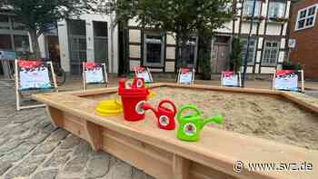 Schuhmarkt in Parchim: Sandkasten stimmt auf Umgestaltung des Platzes ein - svz – Schweriner Volkszeitung