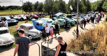 Classic car rally staged in shadow of Humber Bridge - Hull Live