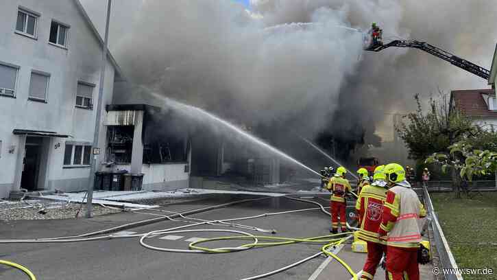 Großbrand in Metzingen: Polizei sucht nach Brandursache - SWR Aktuell