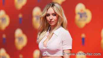 Sydney Sweeney Defends “Innocent Celebration” of Mother's Birthday, Says Pics Are Not Political - Vanity Fair