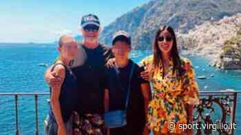 Flavio Briatore in vacanza a Capri: la foto di famiglia con Elisabetta Gregoraci e i figli, ritorno al passato - Virgilio Sport
