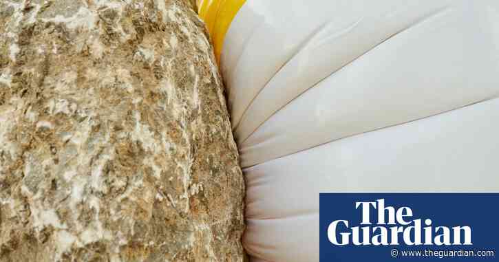 Redrawing the lines: Temporary Atlas on the myths around maps