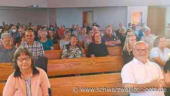 Pianist glänzt in Zillhausen - Schwungvolle Interpretationen und inniger Gesang - Schwarzwälder Bote