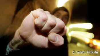 Gewalt in Balingen und Ebingen: Platzwunde, wackelnde Zähne und Pfefferspray: Mehrfache Streits im Nachtleben am Wochenende - SWP