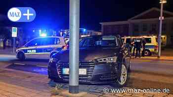 Rathenow: Audi rammt Bordstein - Märkische Allgemeine Zeitung