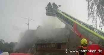 Rödental: Feuerwehr löschte Brand nach Blitzeinschlag - "wünschen viel Kraft für Wiederaufbau"