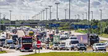 Ongeval Brusselse Binnenring ter hoogte van Strombeek-Bever: linkerrijstrook versperd - Het Laatste Nieuws