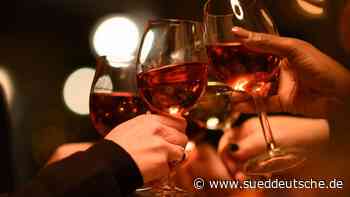 Gastgewerbe - Erfurt - Thüringer Gastgewerbe auf Erholungskurs: Umsatzplus - Wirtschaft - Süddeutsche Zeitung - SZ.de