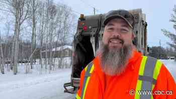 'We're fighting with the snow all day,' but northern Ontario garbage collectors say summer is worse