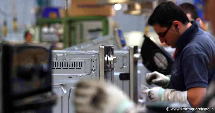 Whirlpool cede il 75% delle attività italiane ed europee ad Arçelik. Alert dei sindacati: “Rischi occupazionali”. Il governo (solo ora) si muove