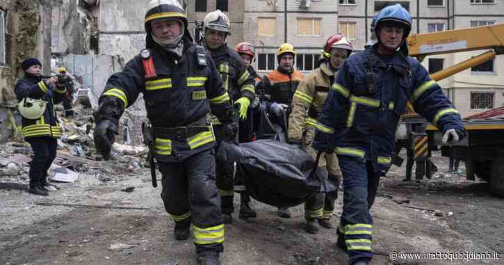 Dnipro, l’ultima vittima della strage è un bambino: 41 i morti. I Paesi Bassi inviano i missili Patriot all’Ucraina