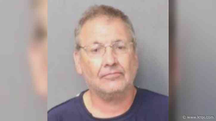 Man who led New Mexico police on 40-mile chase takes plea deal