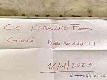 “Ce l’abbiamo fatta Giovà”. Il biglietto sulla tomba di Falcone