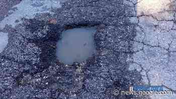 Allarme buche in via Po: "Ce ne sono almeno 10 nell'arco di 30 metri" [FOTO] - IlPescara