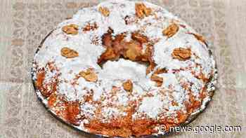 Ciambellone amaretti e noci: per una colazione alternativa, sarà un successo - RicettaSprint