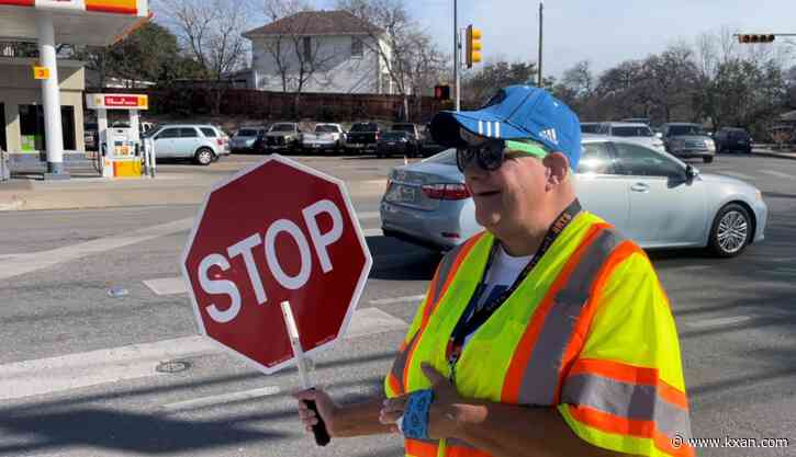 'Queen of the Crosswalk' celebrates 40 years in her Casis Elementary role