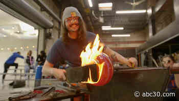 Ignition Community Glass kindles creativity, teamwork in Chicago youths