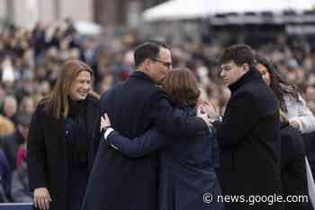 Shapiro takes oath of office as Pennsylvania's new governor - The Reminder