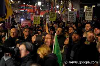 Protesters brave freeze to demonstrate against controversial strikes ... - Barrhead News