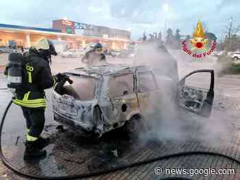Sinalunga: intervento dei Vigili del fuoco per l'incendio di un'auto - Il ... - Il Cittadino on line