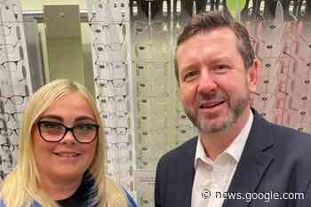 Teenager thanks opticians for spotting condition and saving eyesight - Hackney Gazette
