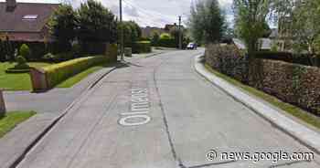 Politie houdt 's nachts klopjacht op betrapte inbrekers in Moerbrugge - Het Laatste Nieuws