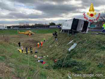 Pauroso incidente a Padova, autobus si ribalta in autostrada: quattro ... - Positano Notizie