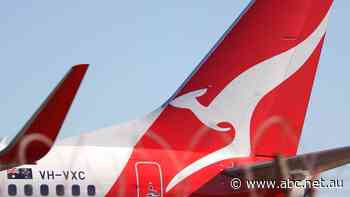 Qantas flight from Auckland to Sydney issues mayday alert