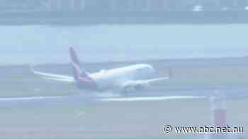 Qantas flight lands safely in Sydney after pilot makes mayday call