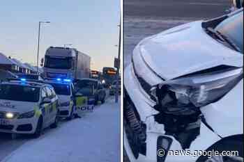 Road blocked in Prenton due to car crash - Wirral Globe