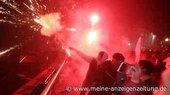 Zeitung: Mehr als 280 Angriffe auf Einsatzkräfte an Silvester