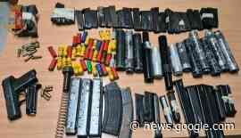 Acerra Sorpreso con Una Pistola e Munizioni in Casa Arrestato ... - Virgilio