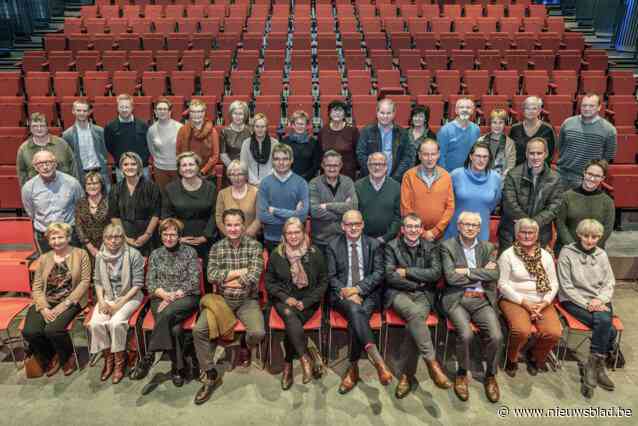 Scholengemeenschap huldigt personeel dat voorbije jaren met pensioen ging
