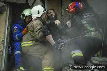 Ukraine strike deaths hit 40; Russia seen preparing long war - Chilliwack Progress