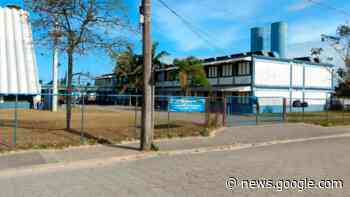 Prefeitura assina ordem de serviço para a conclusão da escola ... - Uaaau!