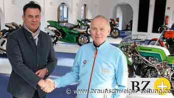 Edle Motorräder unter goldenen Kuppeln in Gifhorn