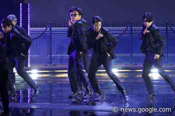 Swift guitar, Eminem shoes among items in charity auction - St. Albert Gazette