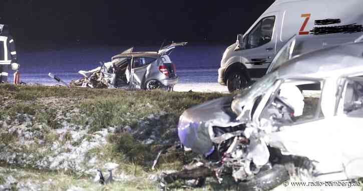Ein Toter und zwei Schwerverletzte bei Unfall in Mittelfranken
